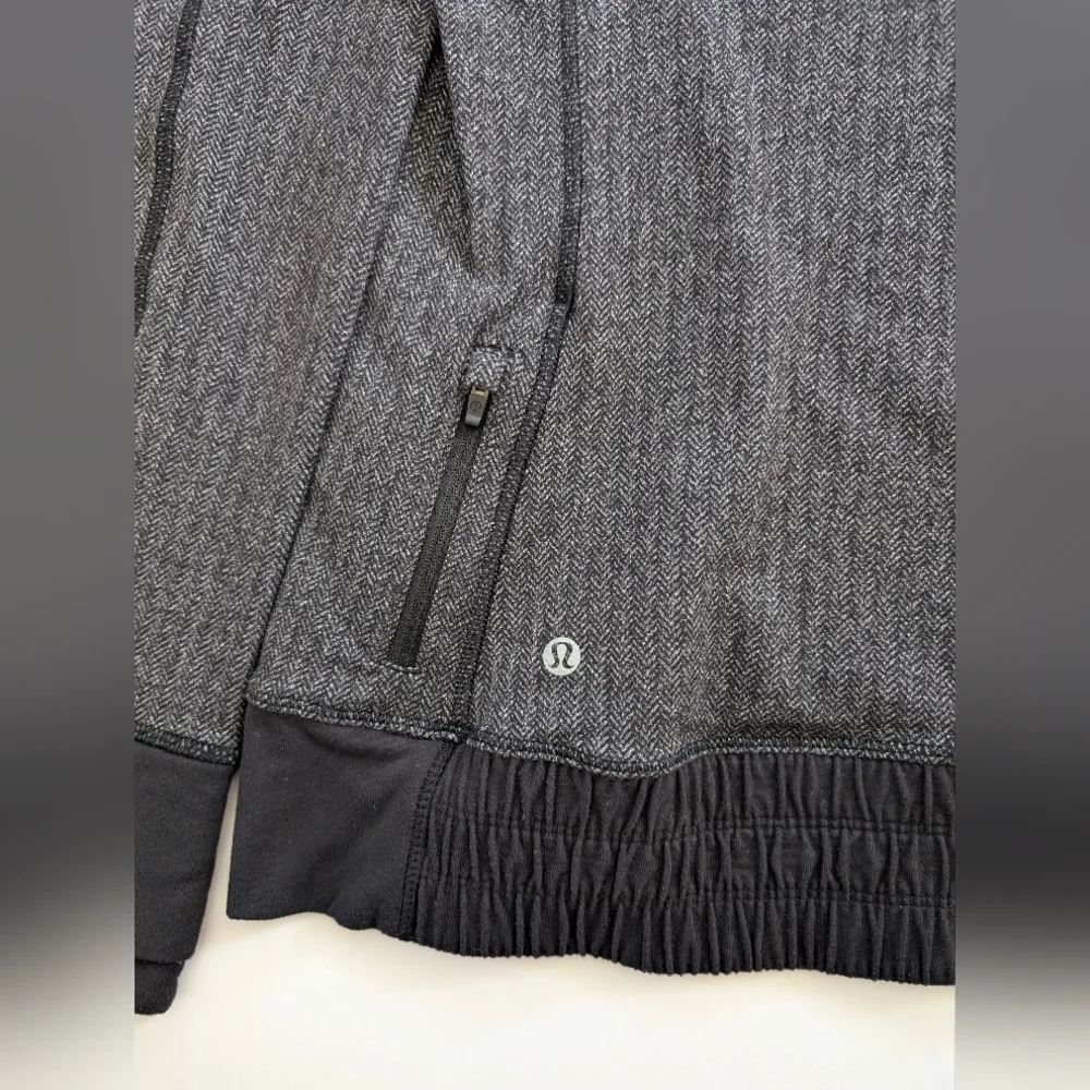 Lululemon "Think Fast" Slim Cut Hoodie Pullover - Picture 9 of 10